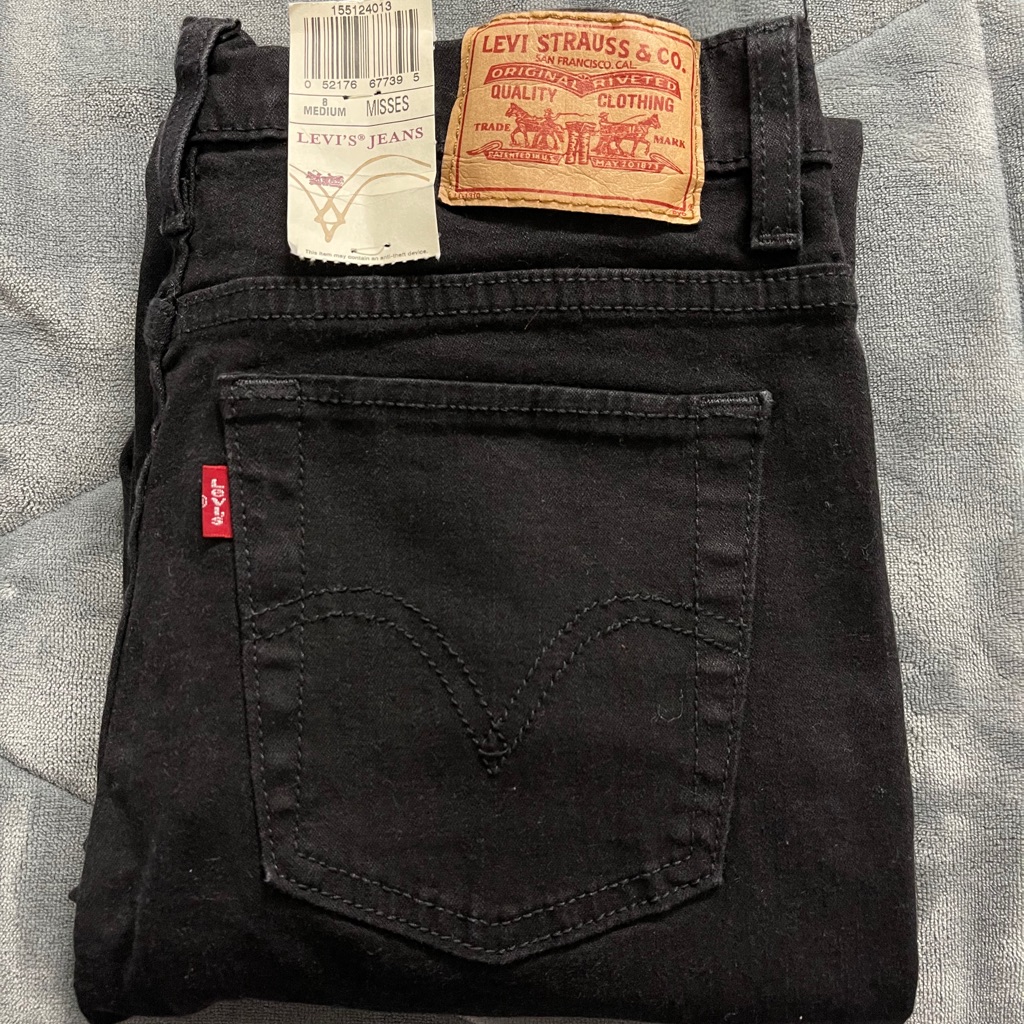 Brand New Levis Black Flare Jeans